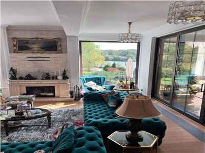 Corbeanca, vanzare vila la lac